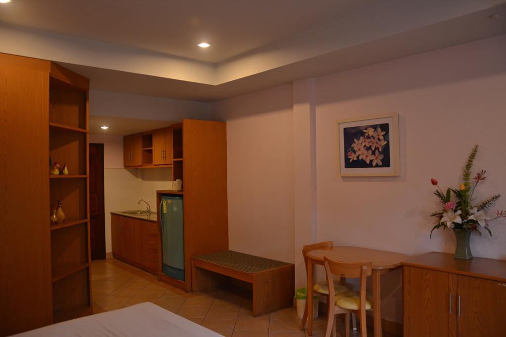Seven Oaks Inn Jomtien Beach Camera foto